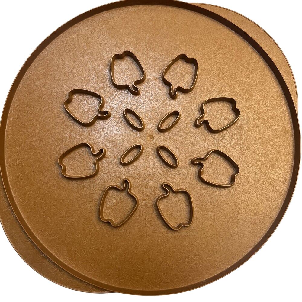 Nordic Ware Reversible Maple Leaves & Apple Pie Crust Top Cutter 12' vintage